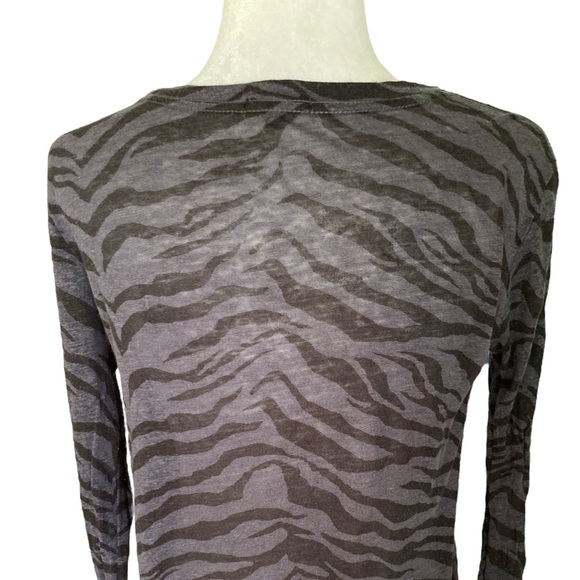 Rails Sully Gray & Black Tiger Striped Print Long Sleeve Tee - XS - Picture 8 of 11